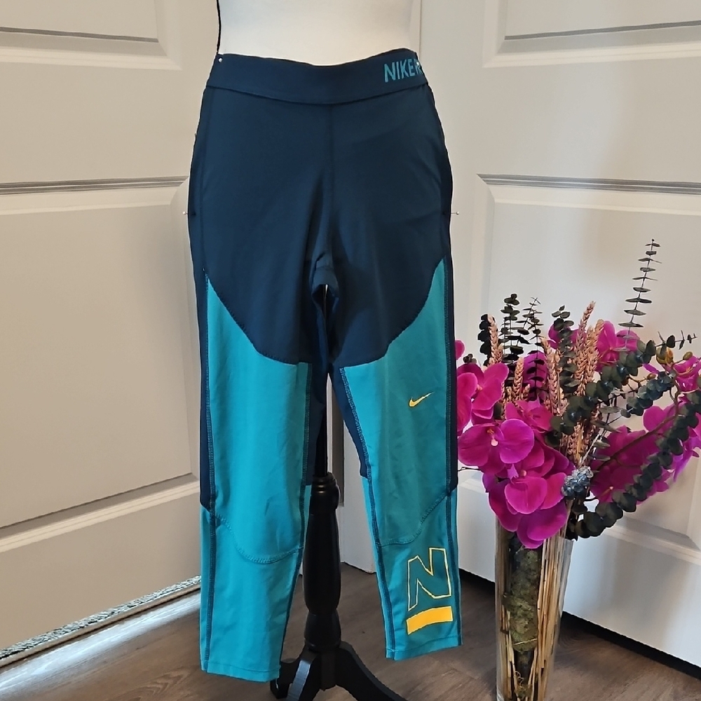 Nike Pro Dri-FIT Training Capri Teal Leggings